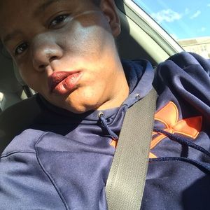 Meet your Posher, Cecelia